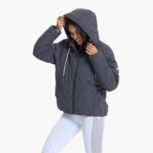 VUORI Decompression Insulated Jacket in Charcoal
